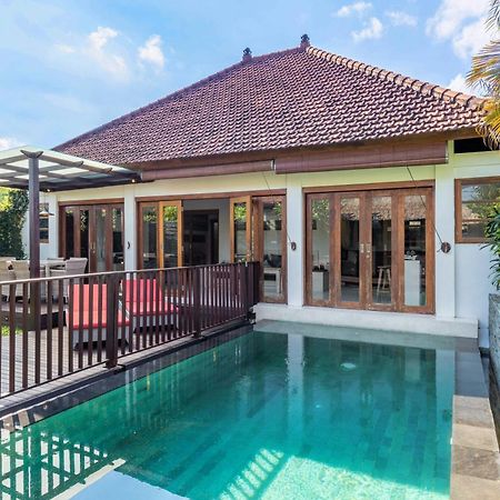 Luxurious And Cozy King Beds, Pool, Closed Living Vila Kuta Lombok Exterior foto